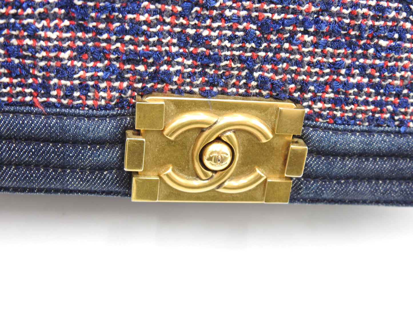 CHANEL Medium Boy Flap 25 Chain Shoulder Bag Denim Tweed Blue Gold A67086