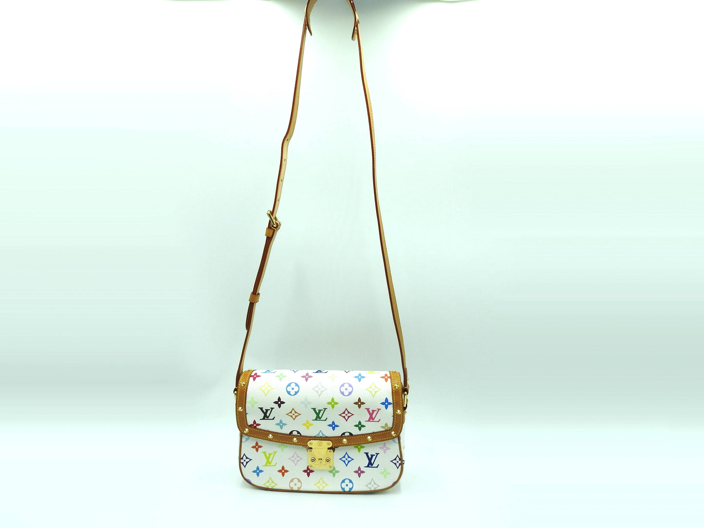LOUIS VUITTON Sologne Shoulder Bag Monogram Multicolor Bron White M92661