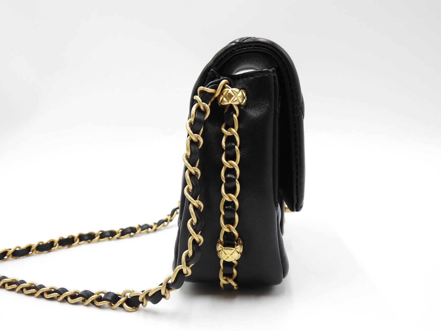 Chanel Mini Matelasse Flap Chain Shoulder Bag Lambskin Black Gold Hardware