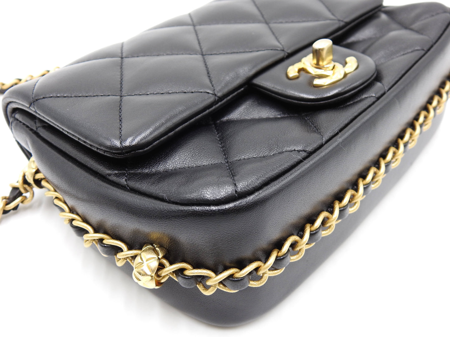 Chanel Mini Matelasse Flap Chain Shoulder Bag Lambskin Black Gold Hardware