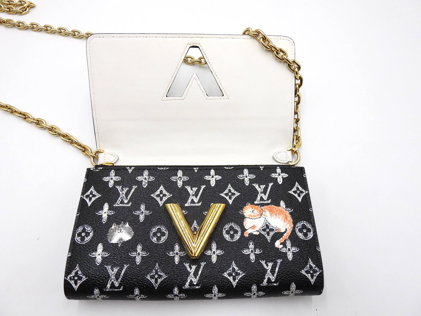 LOUIS VUITTON Monogram Catogram Portefeuil Twist Chain Wallet Bag M63888