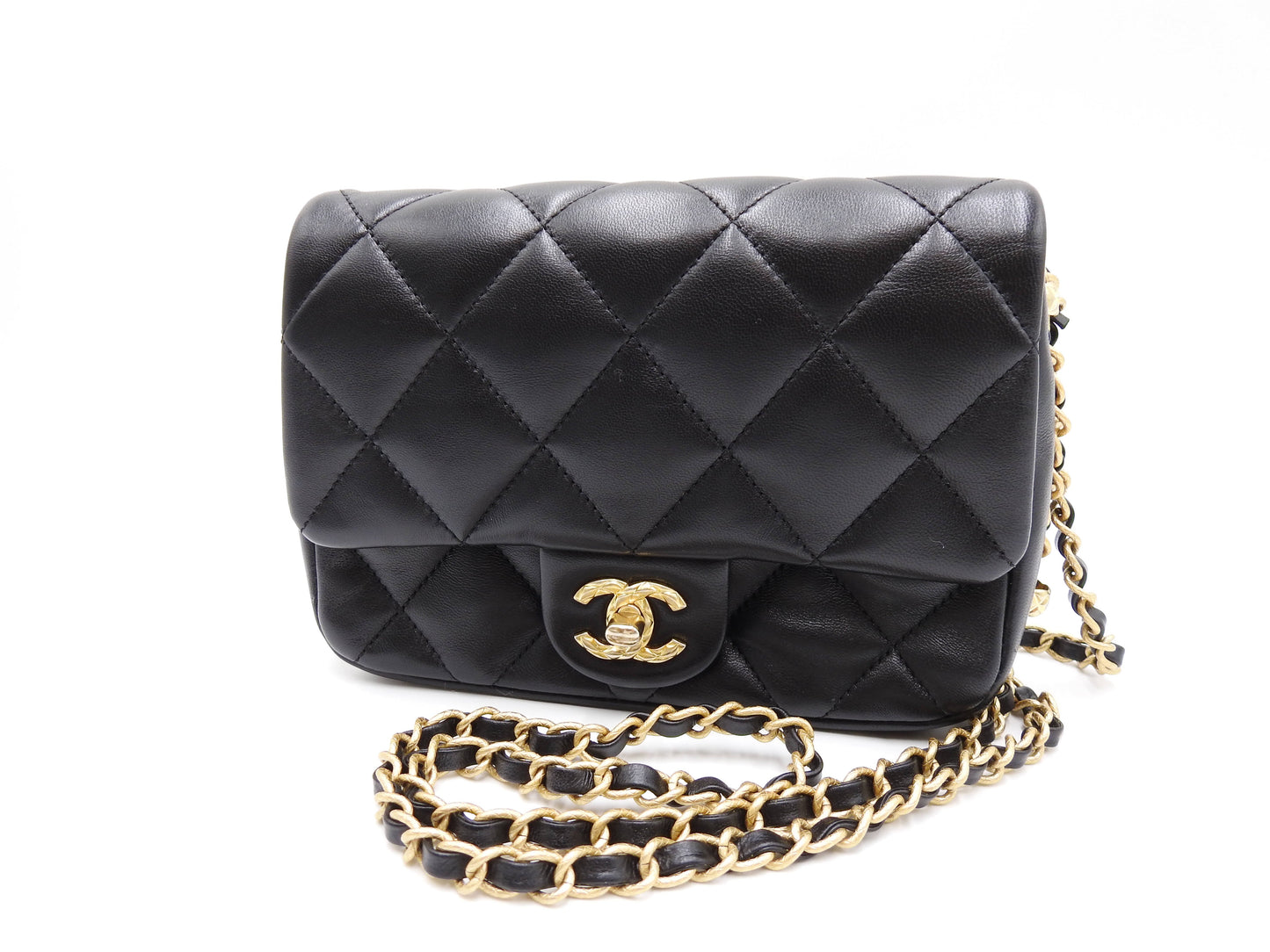 Chanel Mini Matelasse Flap Chain Shoulder Bag Lambskin Black Gold Hardware