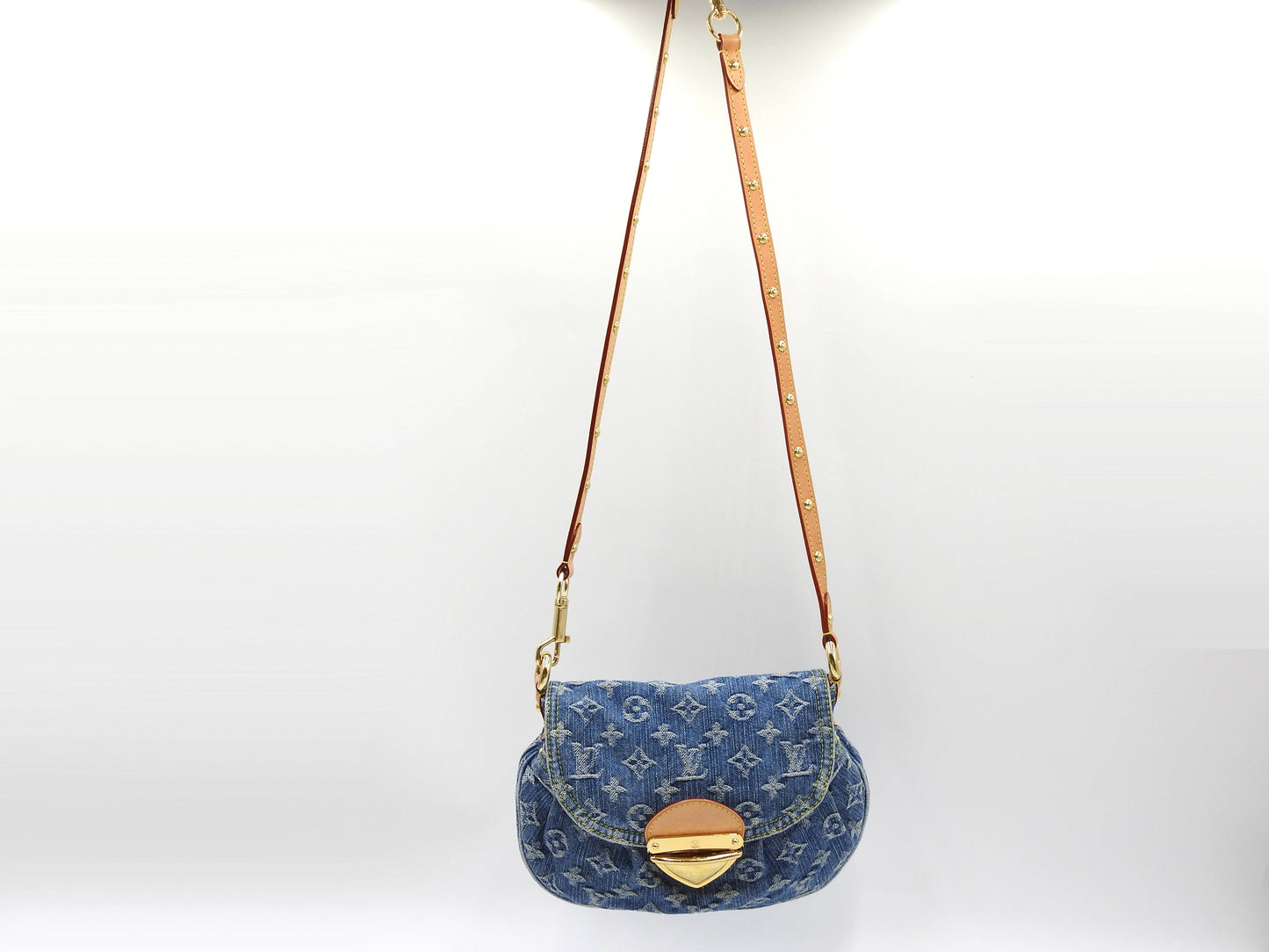 LOUIS VUITTON LV Remix Monogram Denim Sunset Shoulder Hand Bag Blue M46829