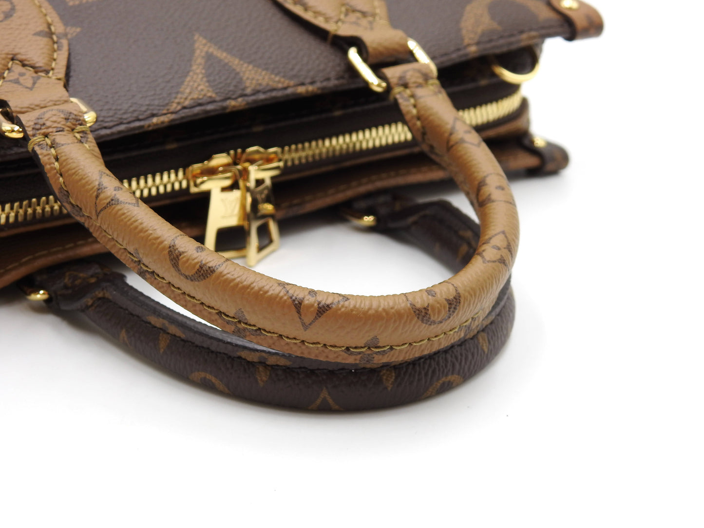 LOUIS VUITTON Monogram Giant Reverse OnTheGO East West Hand Bag M46653