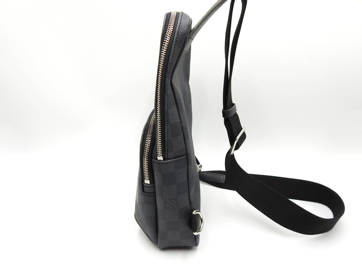 LOUIS VUITTON Damier Graphite LV Logo Avenue Sling Bag N40274